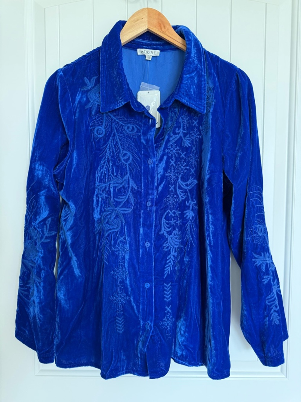Adore NWT Royal Blue Velvet Embroidered Button Down Shirt Blouse XL